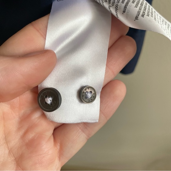 Men’s DKNY navy blue long sleeve button down - Picture 6 of 7